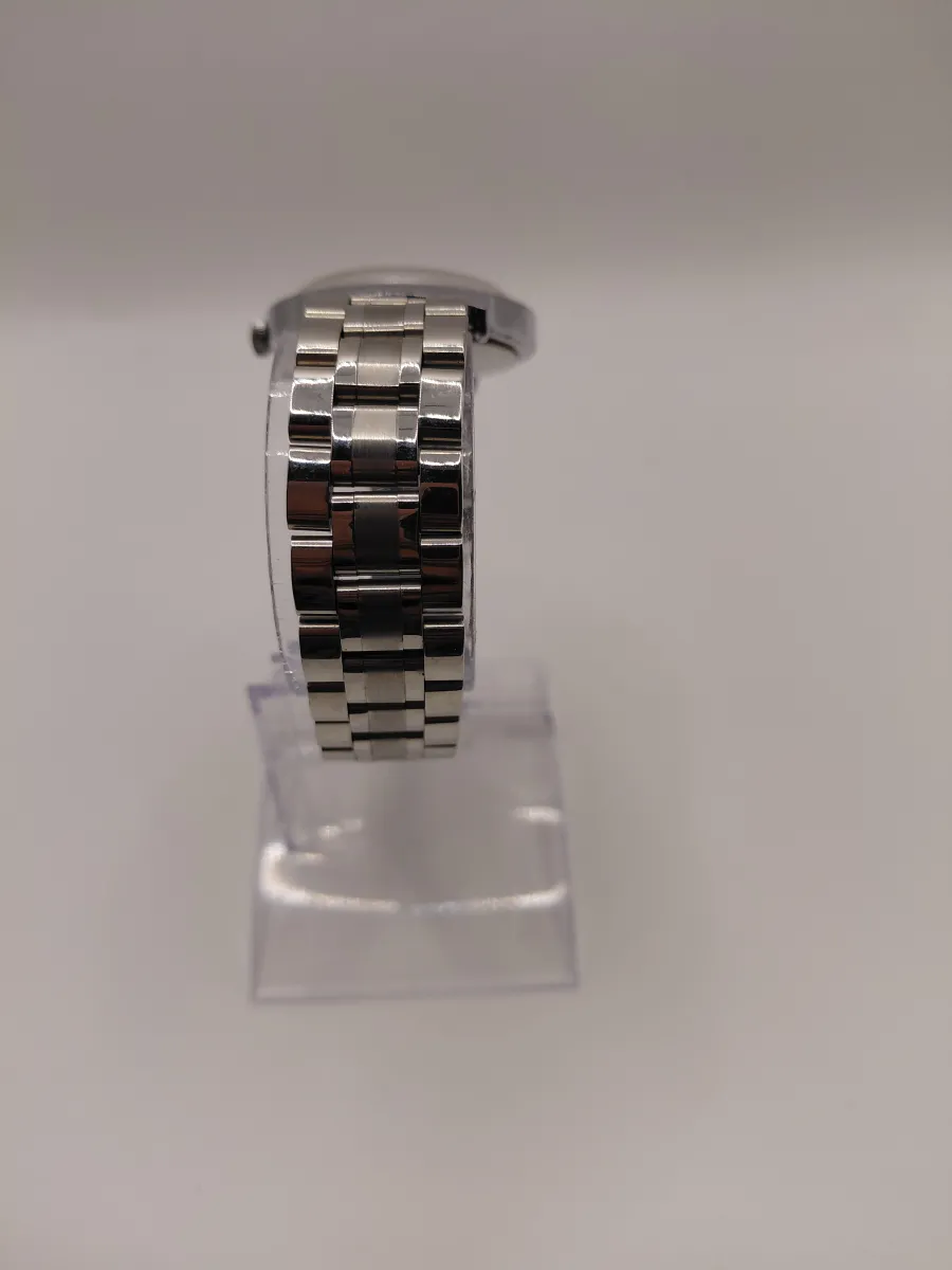 Auction Image 3